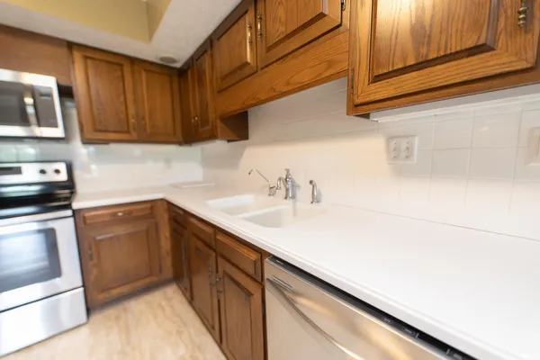 $2,500 | 604 West Soutar Drive, Bloomington, IN 47403