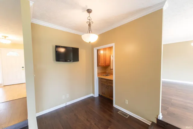 $2,500 | 604 West Soutar Drive, Bloomington, IN 47403