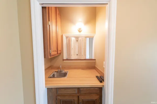 $2,500 | 604 West Soutar Drive, Bloomington, IN 47403