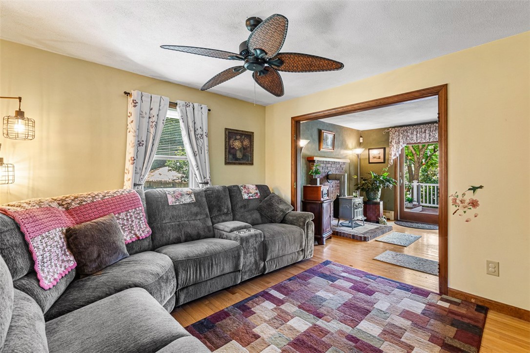 51 Pound Road Cumberland, RI 02864 - Photo 19 of 49