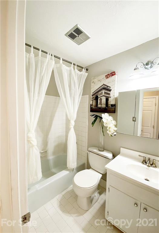 7043 Crossridge Road Charlotte, NC 28214 - Photo 15 of 20 Gallery Image 15