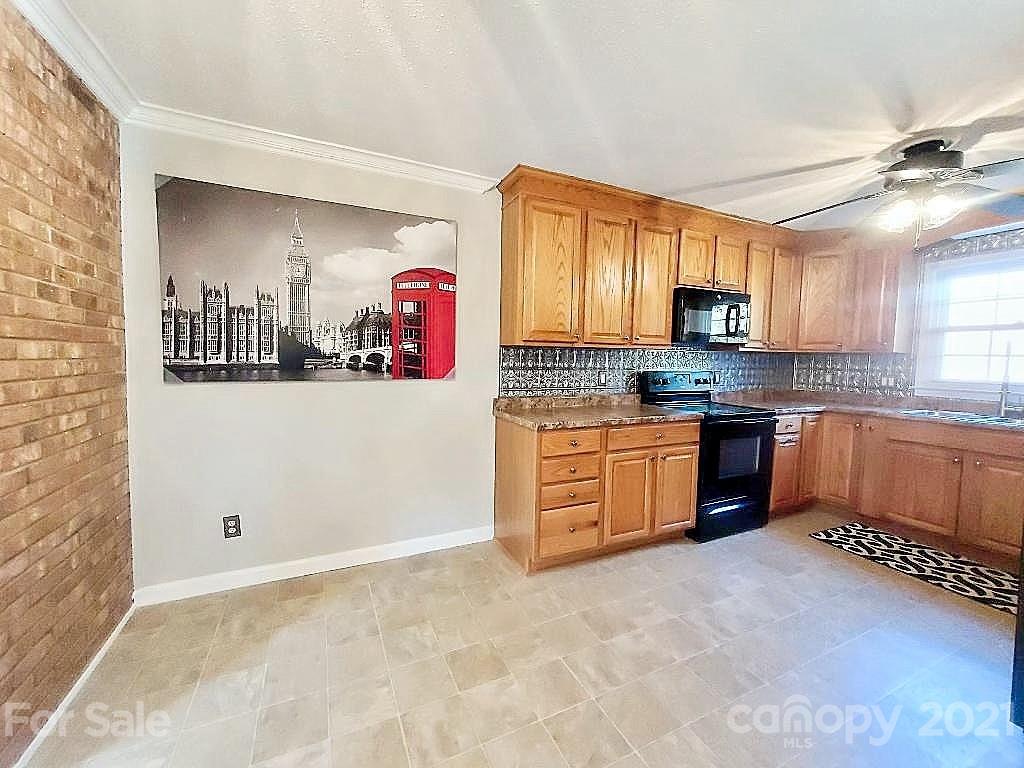 7043 Crossridge Road Charlotte, NC 28214 - Photo 9 of 20 Gallery Image 9