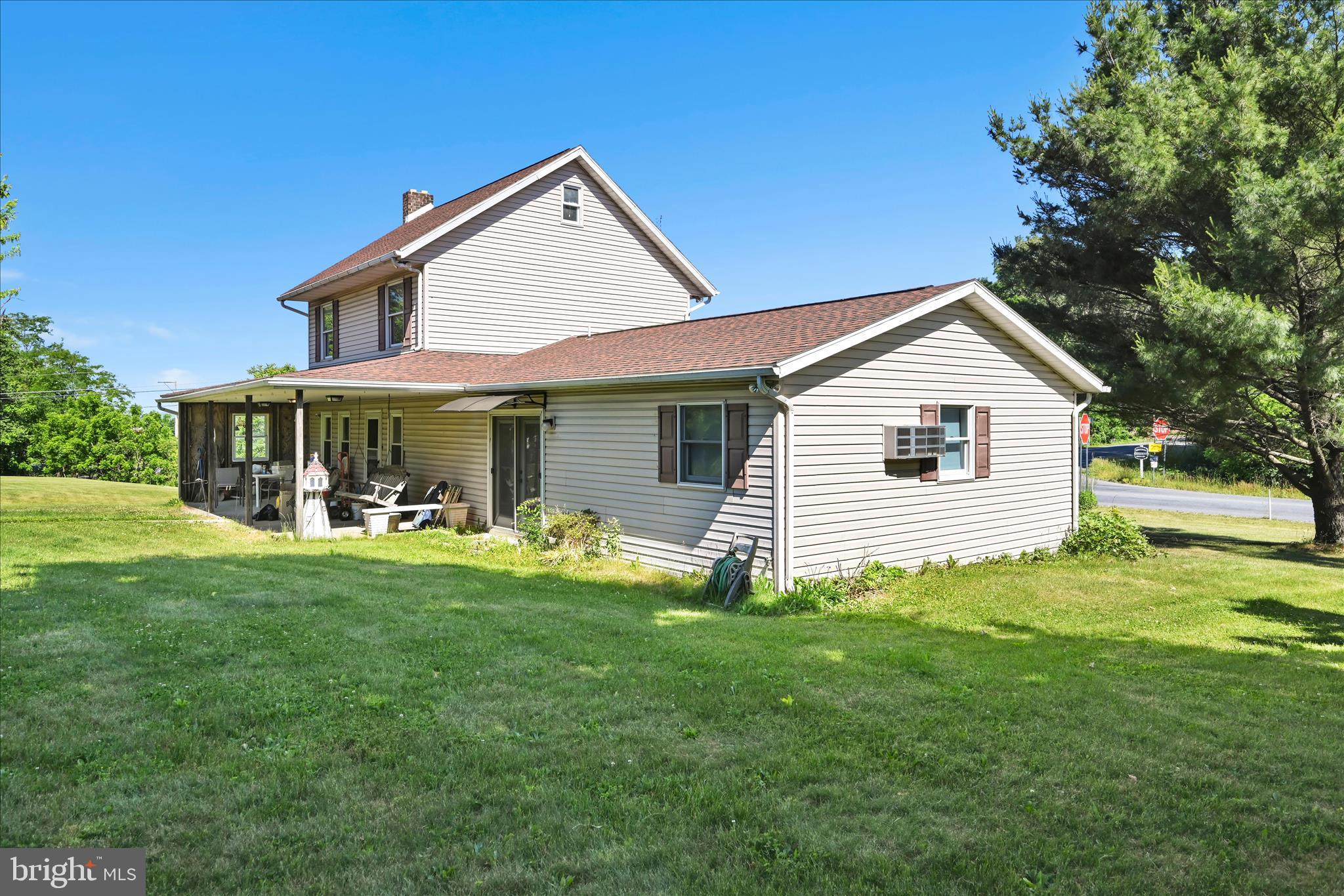5235 4 Point Road Bethel, PA 19507 - Photo 15 of 55 Exterior Back