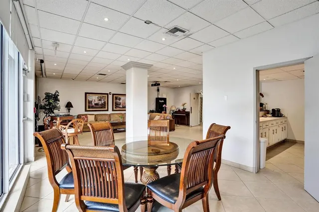 $689,000 | 800 Southeast 20th Avenue, Unit 915, Deerfield Beach, FL 33441