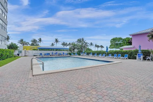 $689,000 | 800 Southeast 20th Avenue, Unit 915, Deerfield Beach, FL 33441