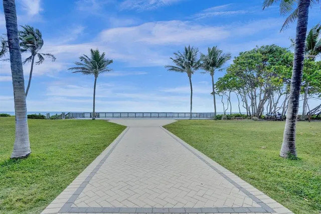 $689,000 | 800 Southeast 20th Avenue, Unit 915, Deerfield Beach, FL 33441