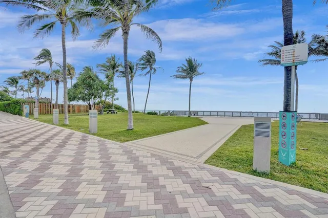 $689,000 | 800 Southeast 20th Avenue, Unit 915, Deerfield Beach, FL 33441