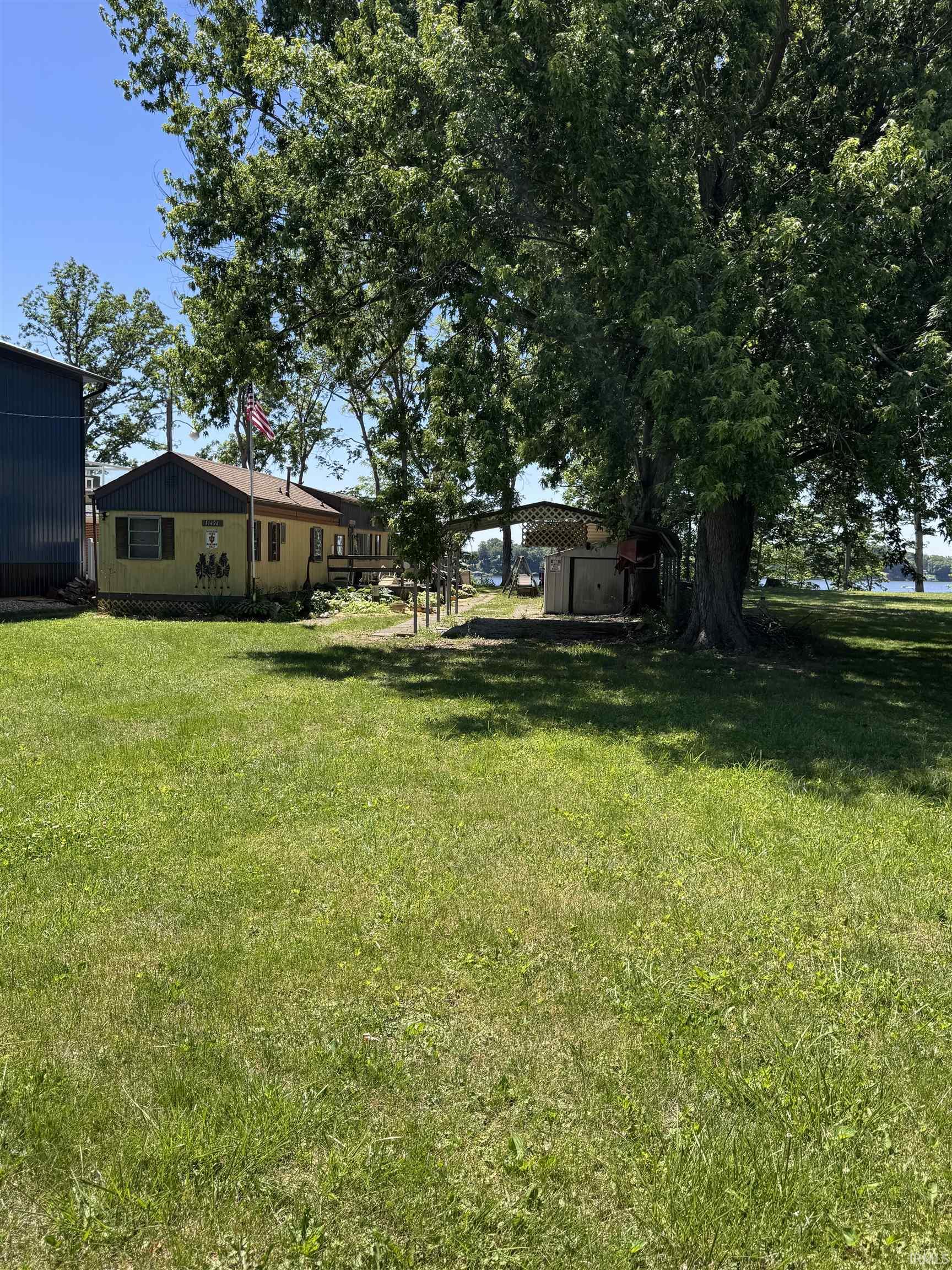 11494 West Paradise Road Monticello, IN 47960 - Photo 14 of 32