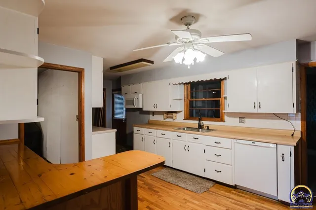 $185,000 | 604 Maple Street, Wamego, KS 66547