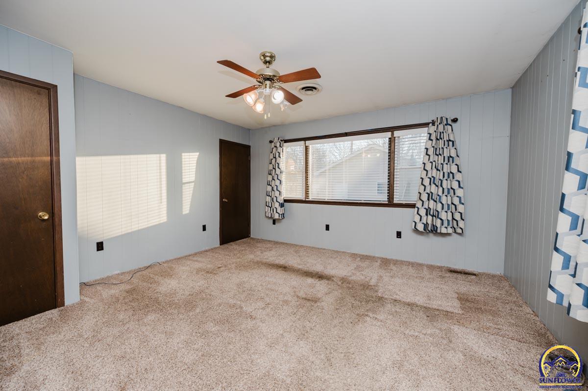 604 Maple Street Wamego, KS 66547 - Photo 12 of 36