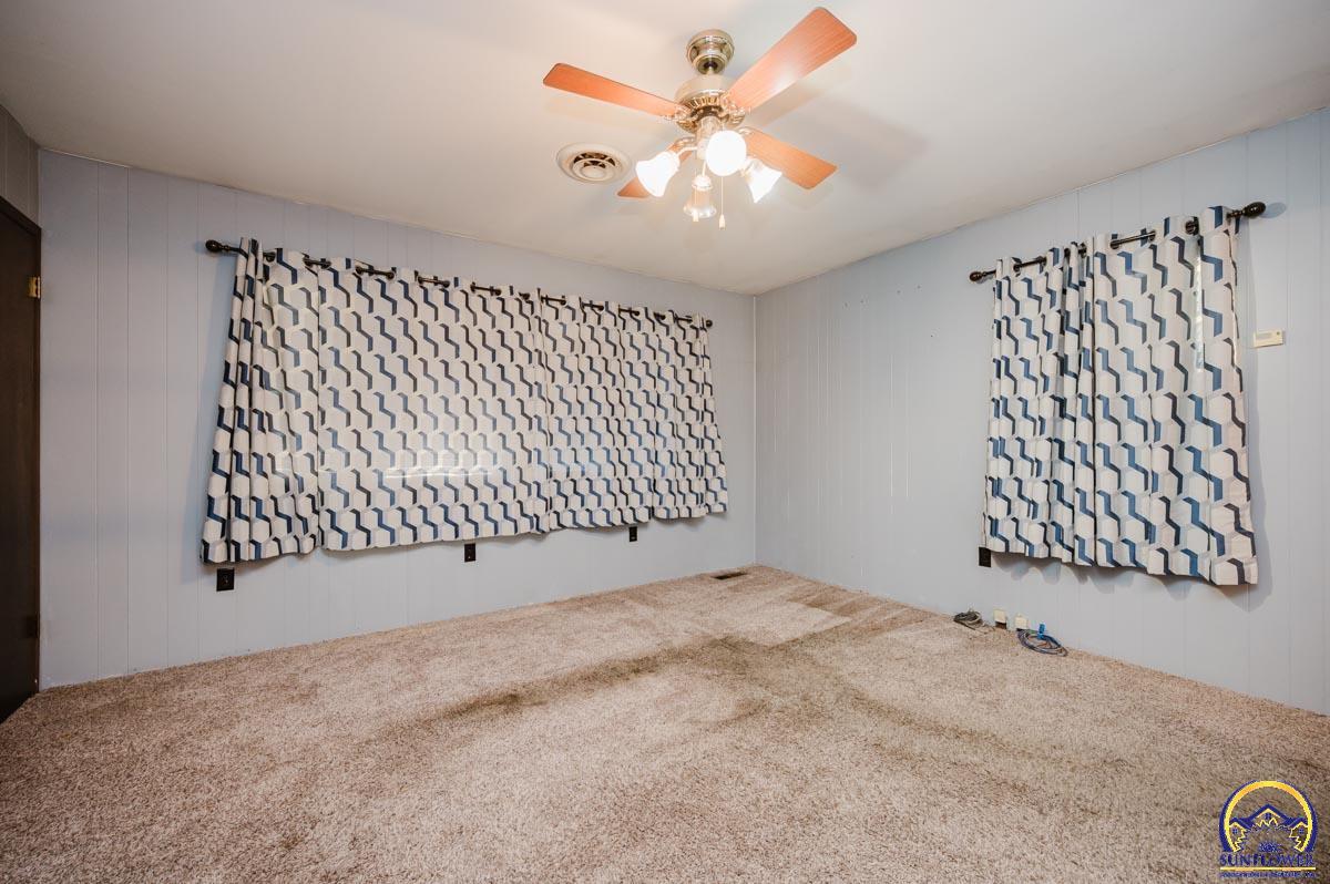 604 Maple Street Wamego, KS 66547 - Photo 13 of 36