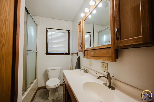 $185,000 | 604 Maple Street, Wamego, KS 66547