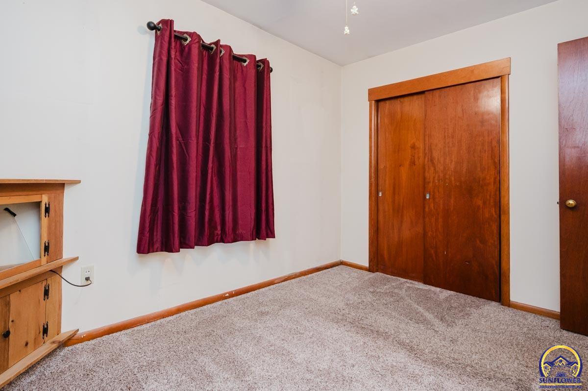604 Maple Street Wamego, KS 66547 - Photo 20 of 36