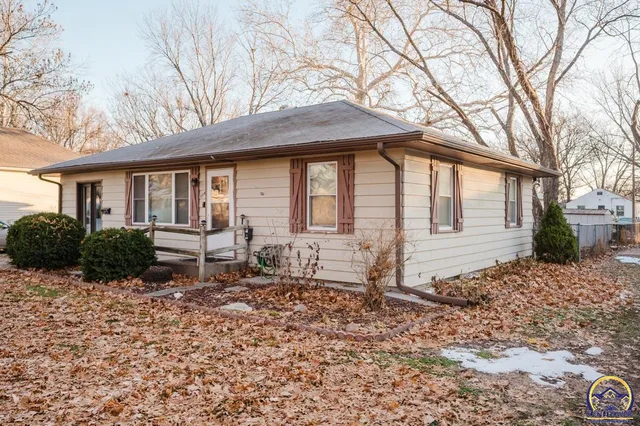 $185,000 | 604 Maple Street, Wamego, KS 66547