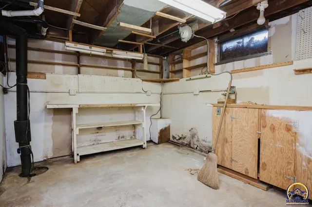 $185,000 | 604 Maple Street, Wamego, KS 66547