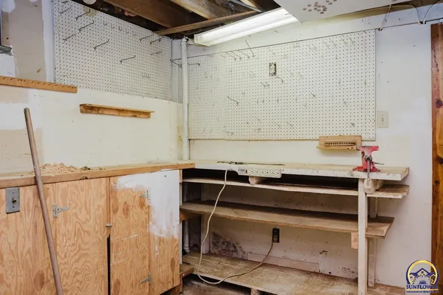 $185,000 | 604 Maple Street, Wamego, KS 66547