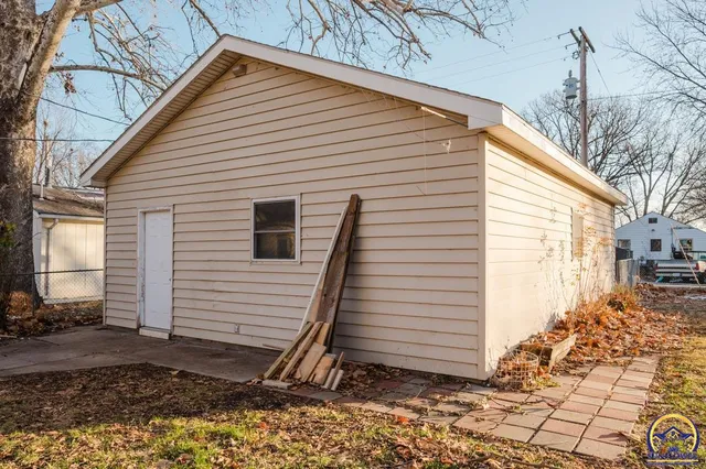 $185,000 | 604 Maple Street, Wamego, KS 66547