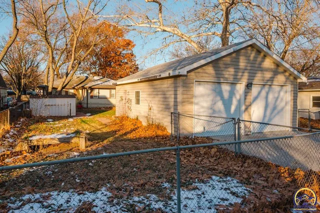 $185,000 | 604 Maple Street, Wamego, KS 66547