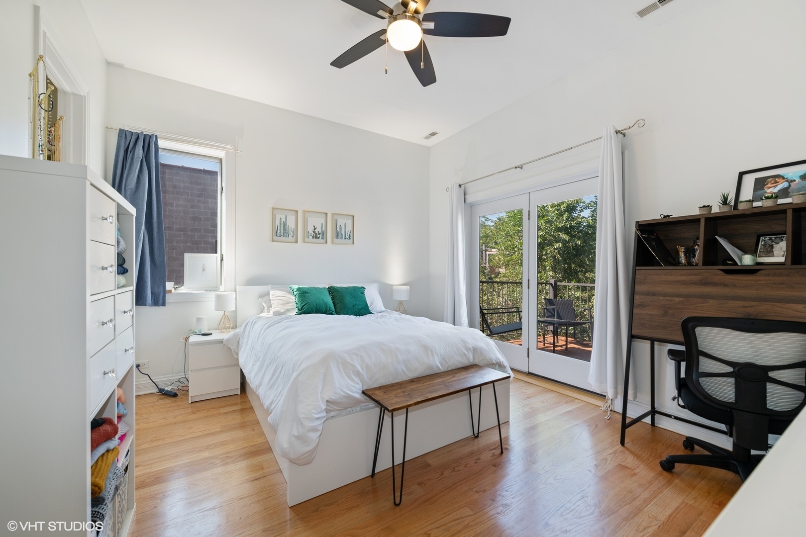 2642 West Cortez Street, Unit 3 Chicago, IL 60622 - Photo 13 of 19 a spacious bedroom with a bed and wooden floor