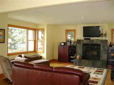 5776 Bullard Road Fenton, MI 48430 - Photo 4 of 15 20283039-3.JPG