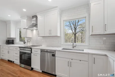 $1,199,000 | 2525 Long Ridge Road, Stamford, CT 06903