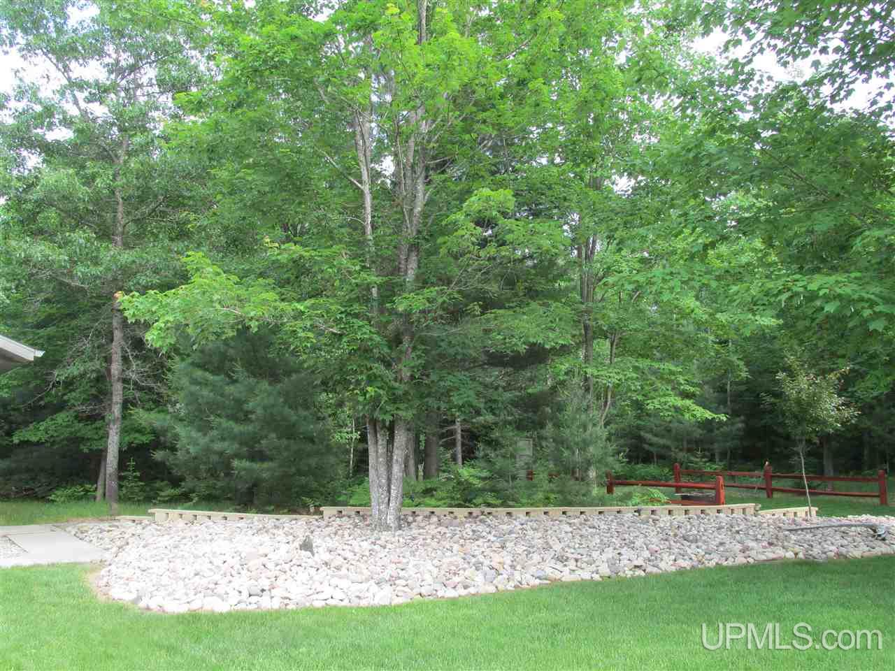 6988 L 5 Escanaba, MI 49829 - Photo 33 of 39