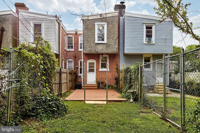 $210,000 | 2923 Washington Street, Wilmington, DE 19802