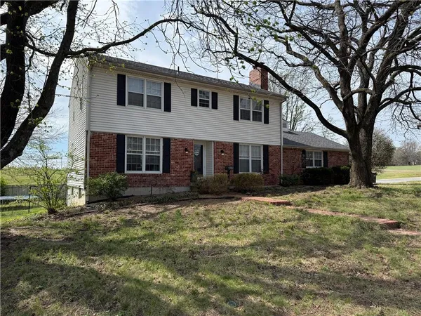 $339,000 | 700 East Clark Street, Warrensburg, MO 64093