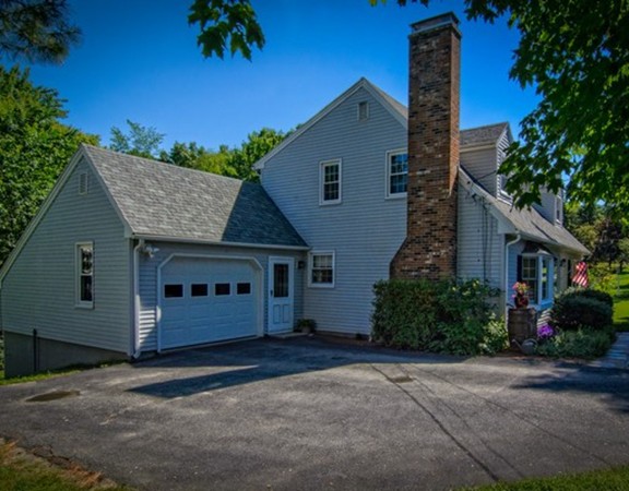 35 Old Brook Road Shrewsbury, MA 01545 - Photo 3 of 29 Gallery Image 3
