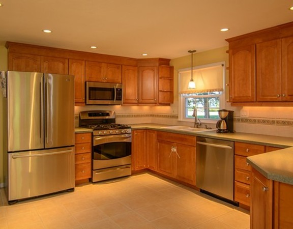 35 Old Brook Road Shrewsbury, MA 01545 - Photo 8 of 29 Gallery Image 8