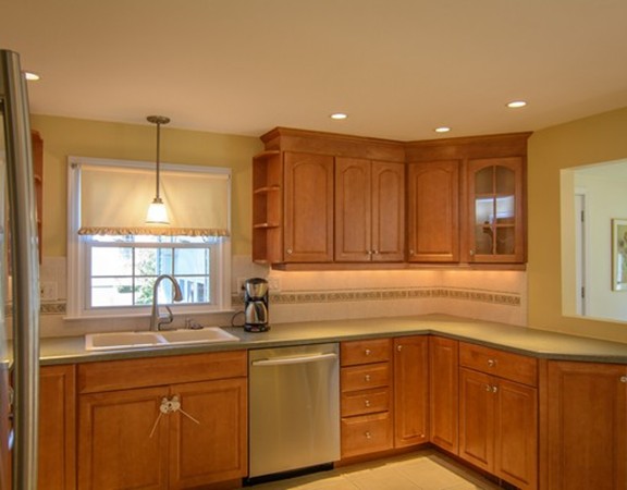 35 Old Brook Road Shrewsbury, MA 01545 - Photo 10 of 29 Gallery Image 10