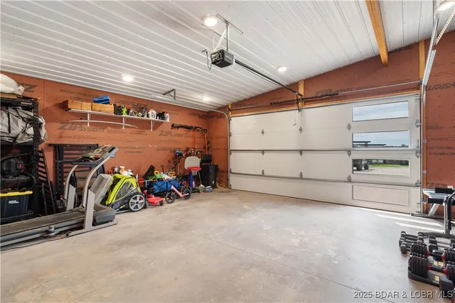 $420,000 | 17775 Woodland Vw Drive, Versailles, MO 65084