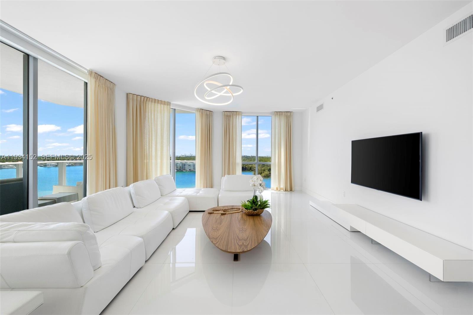 17111 Biscayne Boulevard, Unit 1110 North Miami Beach, FL 33160 - Photo 19 of 67