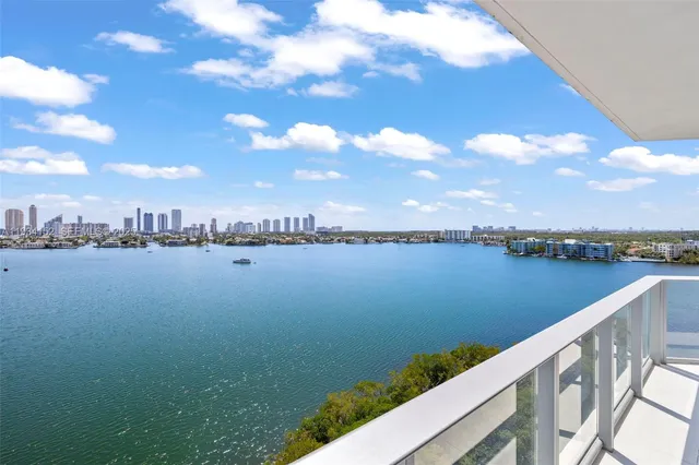 $2,200,000 | 17111 Biscayne Boulevard, Unit 1110, North Miami Beach, FL 33160