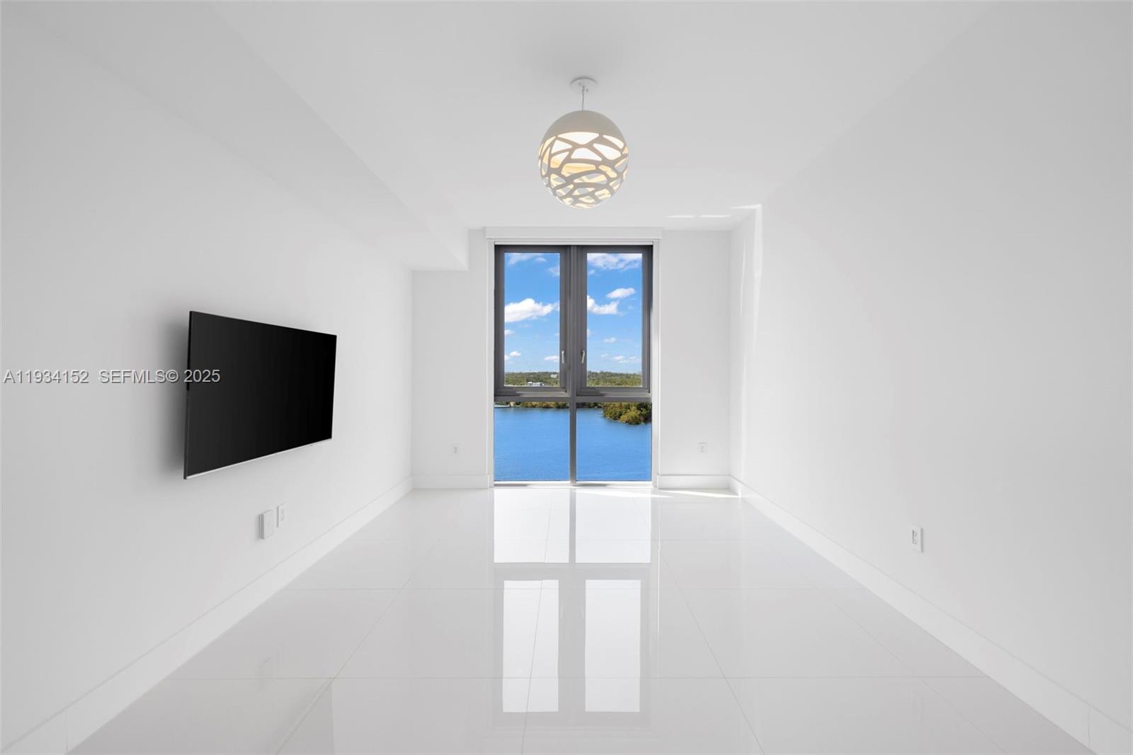 17111 Biscayne Boulevard, Unit 1110 North Miami Beach, FL 33160 - Photo 34 of 67