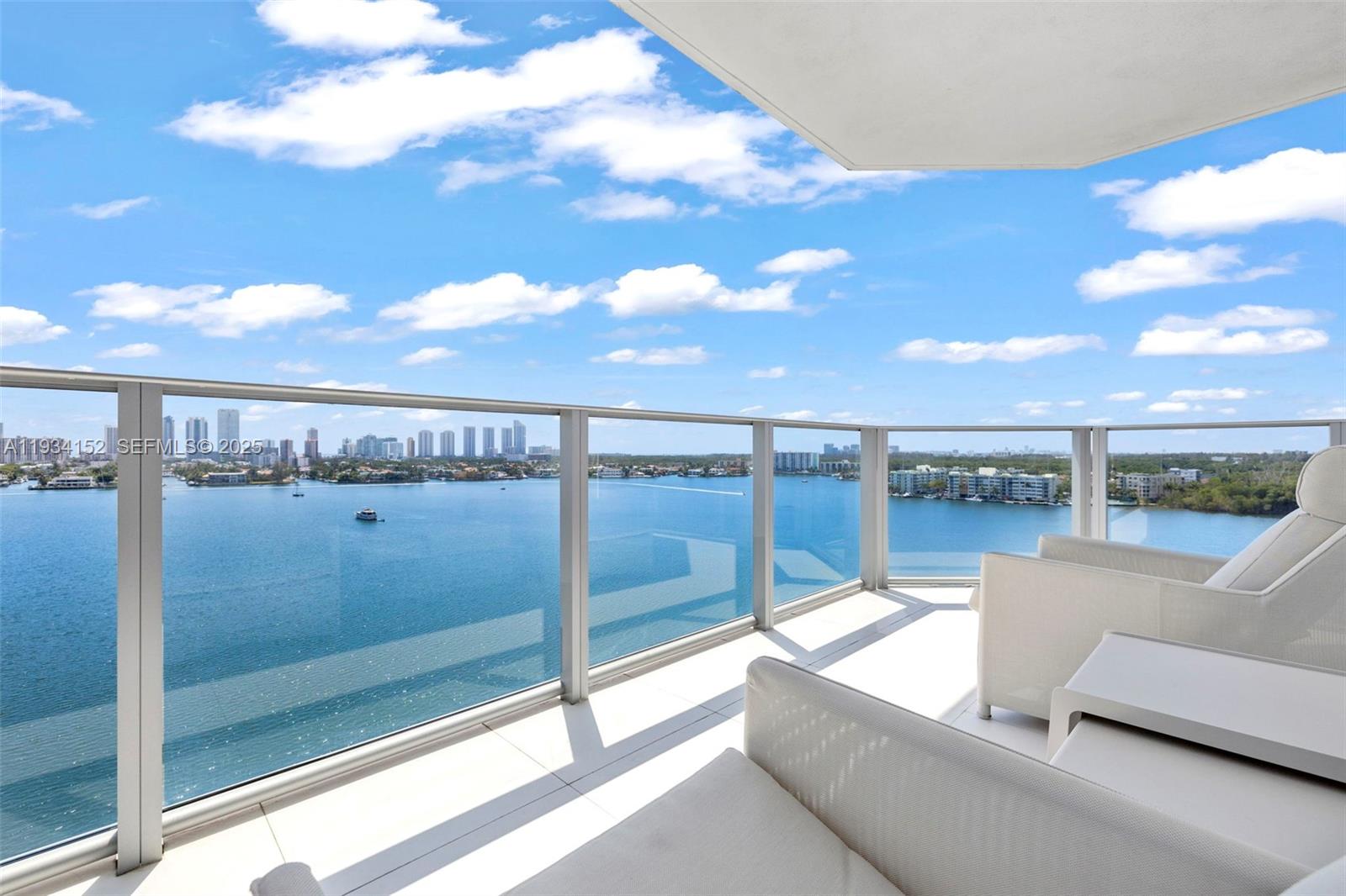 17111 Biscayne Boulevard, Unit 1110 North Miami Beach, FL 33160 - Photo 4 of 67