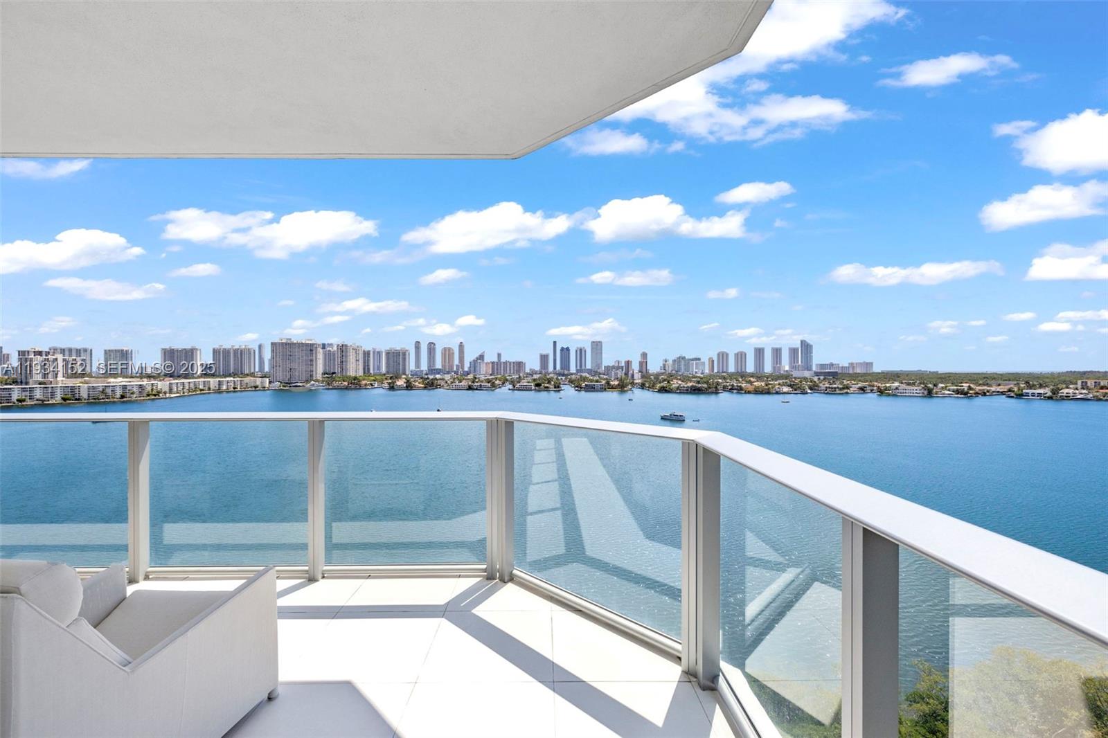 17111 Biscayne Boulevard, Unit 1110 North Miami Beach, FL 33160 - Photo 6 of 67