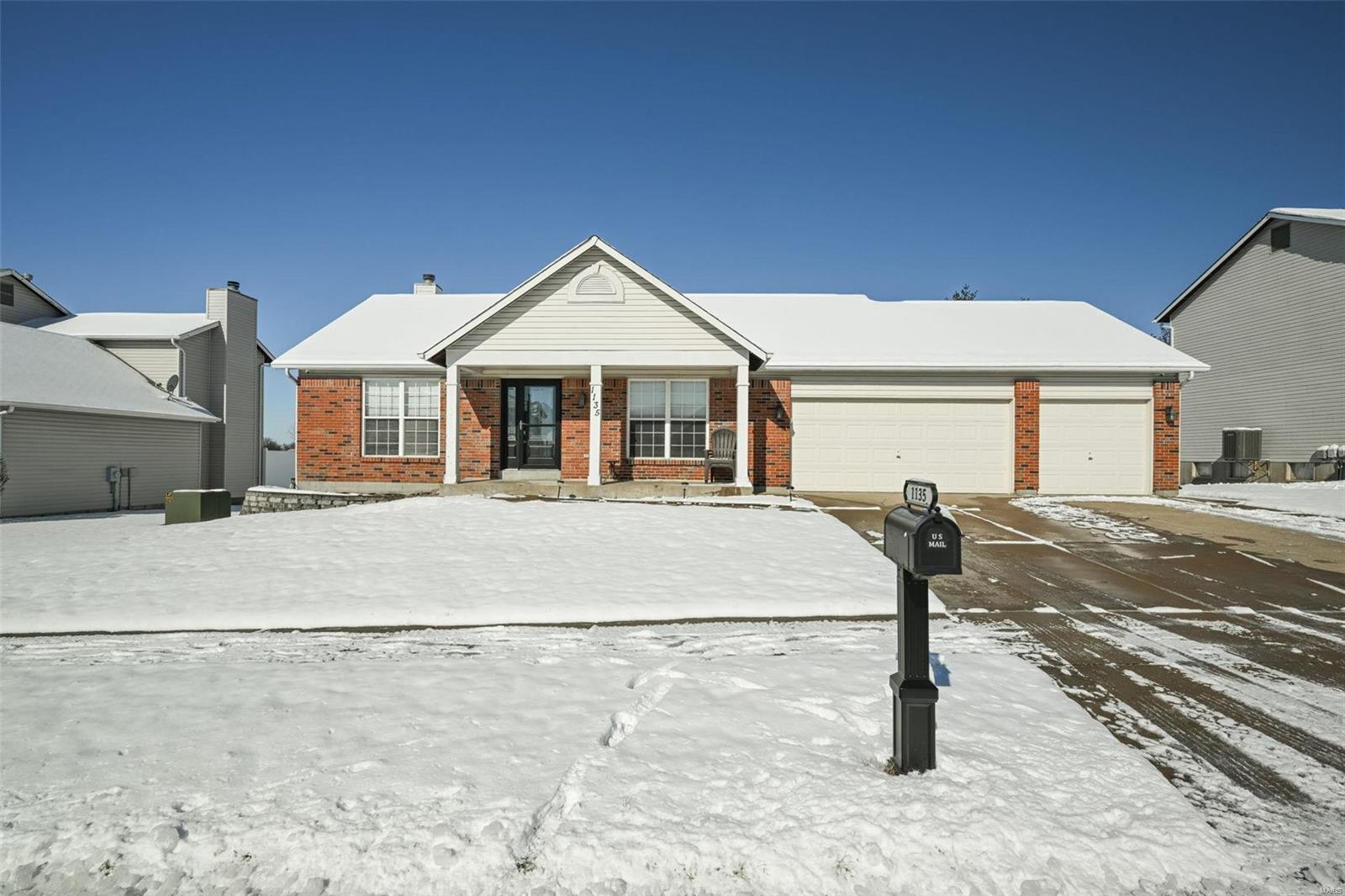 1135 Sunny Ridge Drive O'Fallon, MO 63366 - Photo 1 of 23