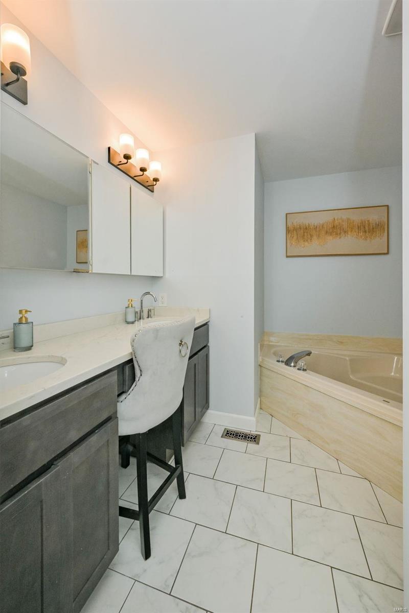 1135 Sunny Ridge Drive O'Fallon, MO 63366 - Photo 14 of 23