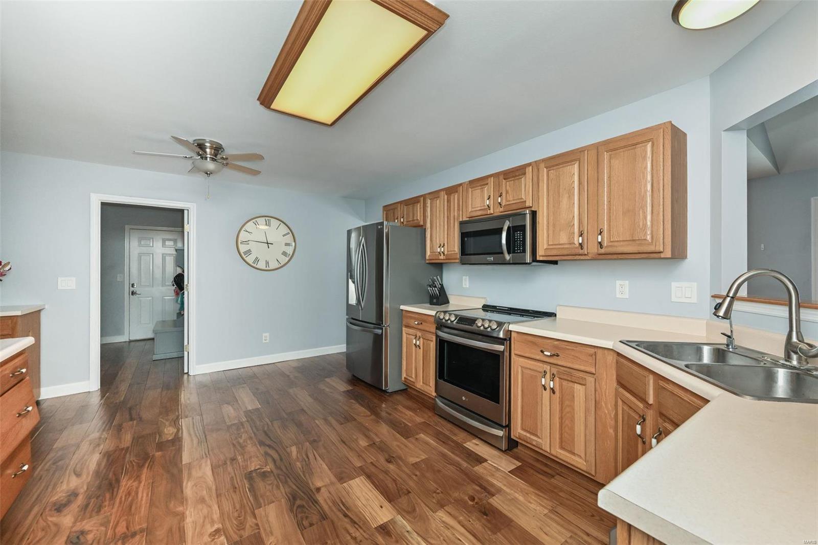 1135 Sunny Ridge Drive O'Fallon, MO 63366 - Photo 9 of 23