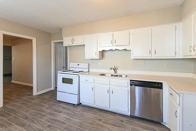 $1,850 | 4495 Bonnie Brae Drive, Millington, TN 38053