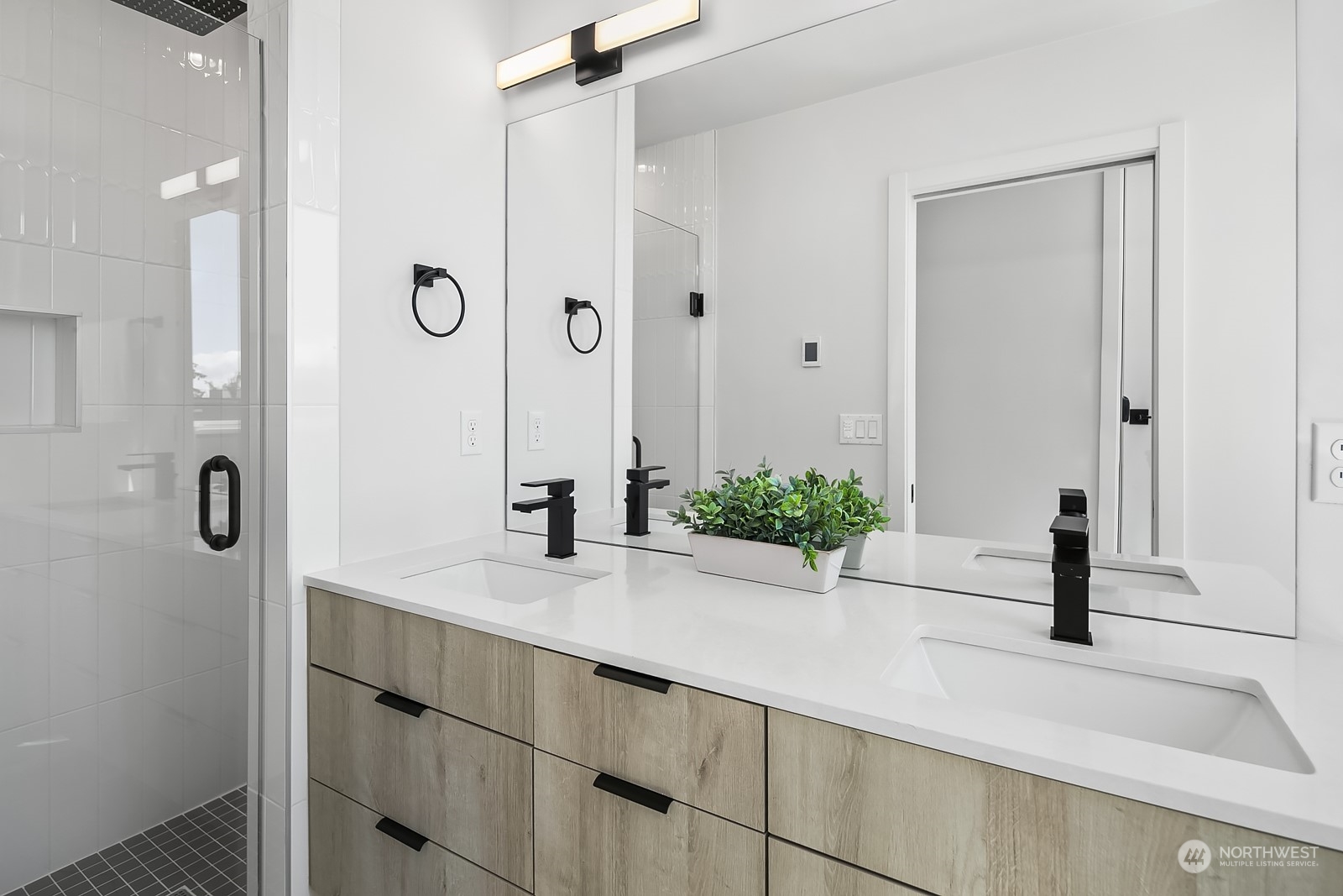 604 North 43rd Street Seattle, WA 98103 - Photo 20 of 24 Gallery Image 20