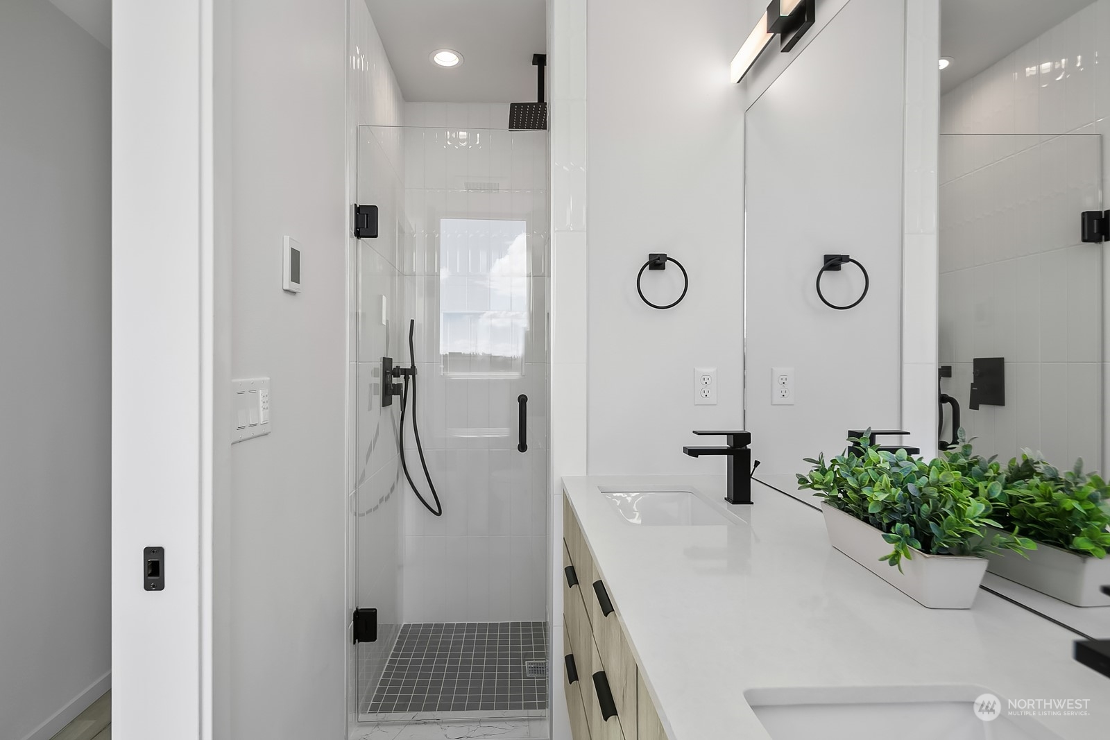 604 North 43rd Street Seattle, WA 98103 - Photo 21 of 24 Gallery Image 21