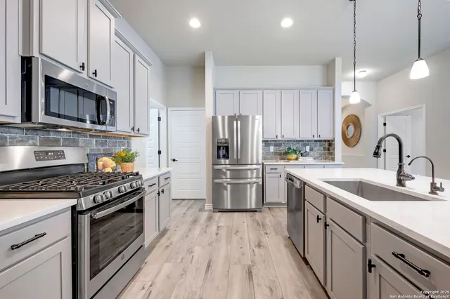 $499,000 | 8942 Whimsey Ridge, Fair Oaks Ranch, TX 78015