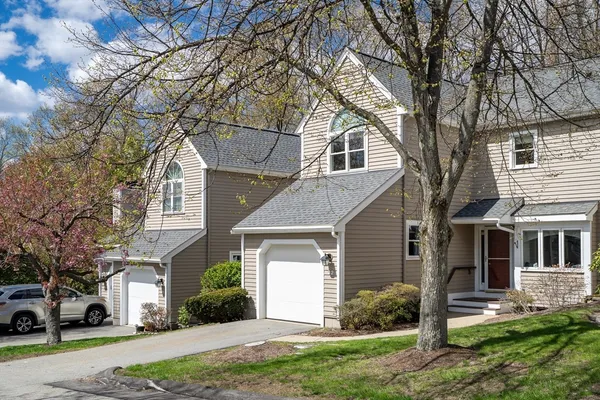 $839,900 | 32 Bishops Forest Drive, Unit 32, Waltham, MA 02452