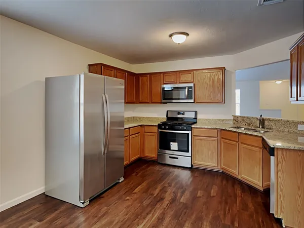 $2,035 | 22115 Guston Hall Lane, Katy, TX 77449