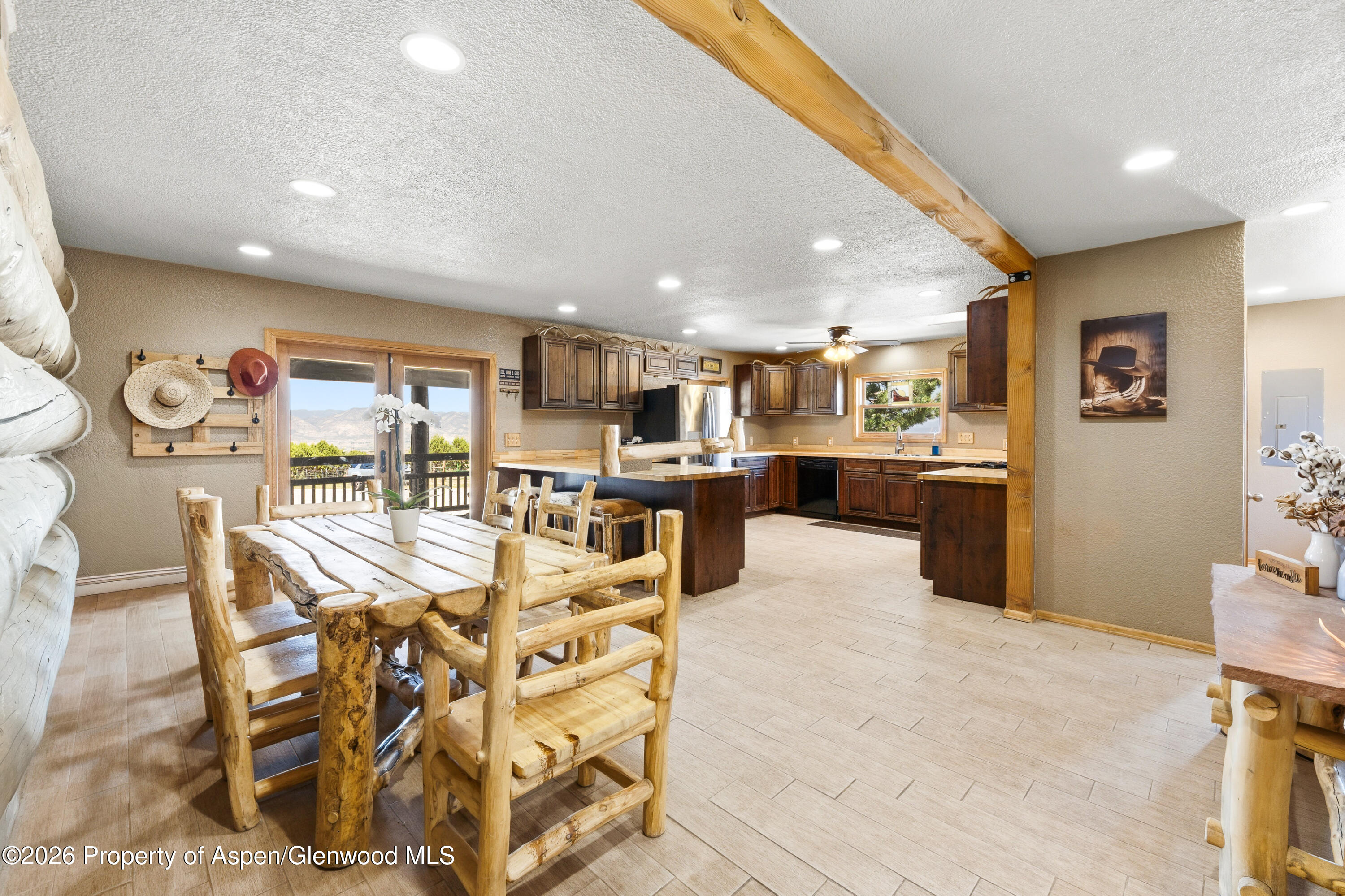 400 Quick Silver Way Rifle, CO 81650 - Photo 13 of 42 Dining/Kitchen