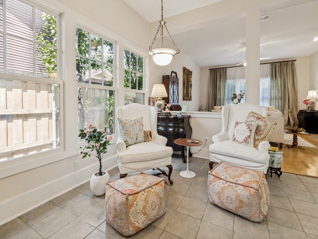 4947 Reiger Avenue Dallas, TX 75214 - Photo 11 of 35 breakfast or perfect spot for coffee