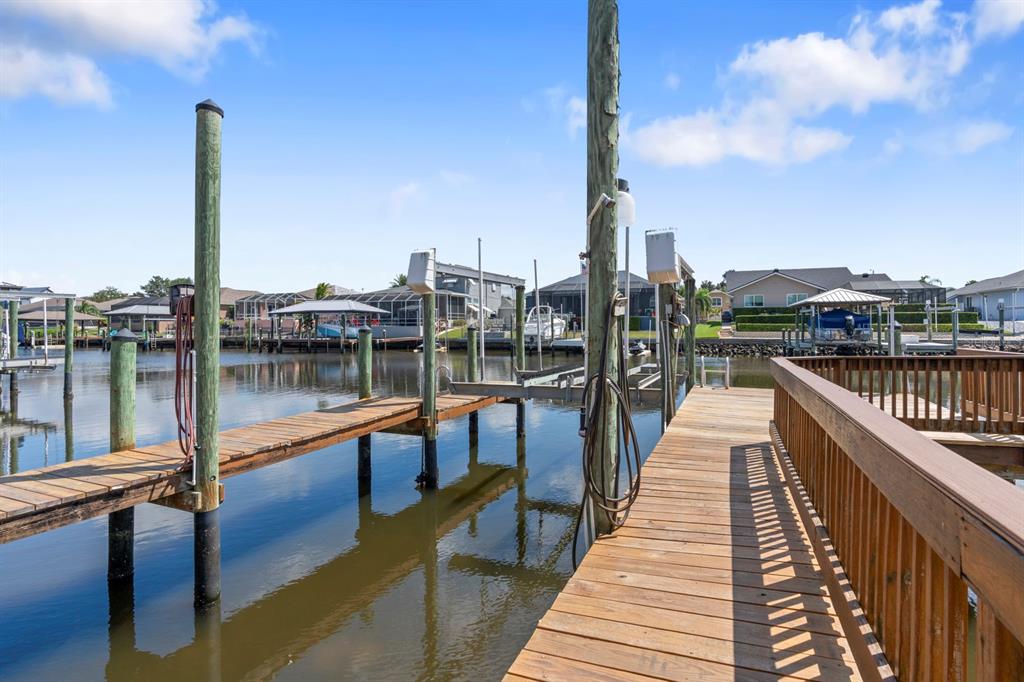 830 Golf Island Drive Apollo Beach, FL 33572 - Photo 83 of 87 a view of a lake with a ocean view