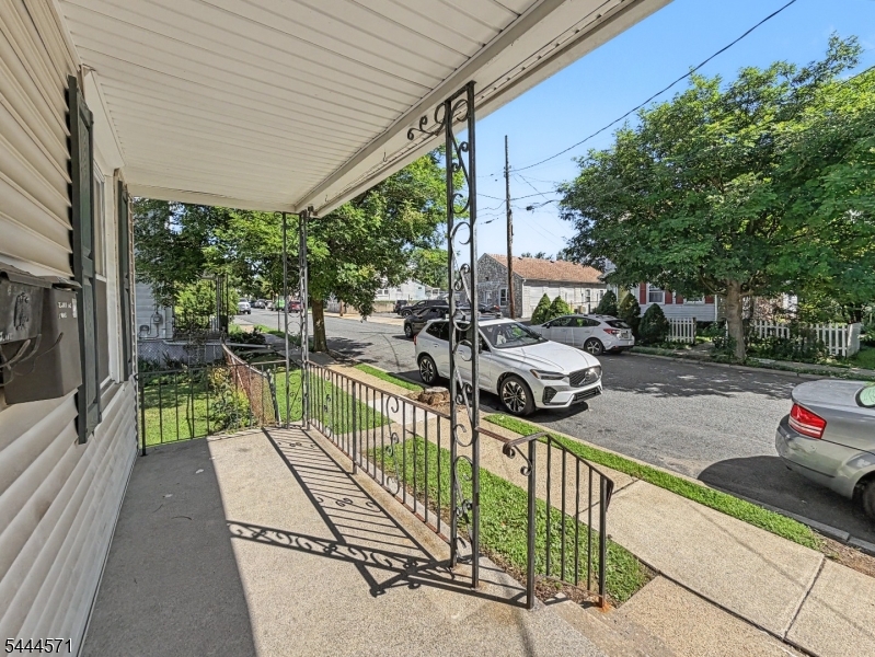 372 Prospect Street, Unit 2 Phillipsburg, NJ 08865 - Photo 2 of 21